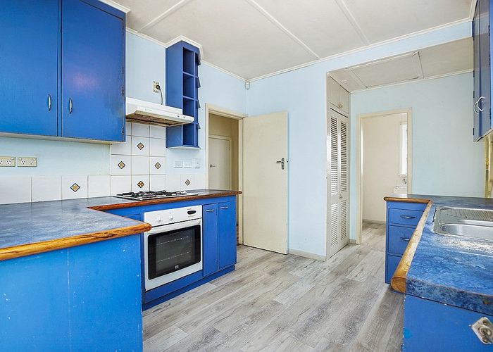  at 159 Clarkin Road, Fairfield, Hamilton