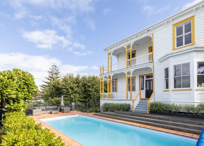  at 15 Sealy Road, Bluff Hill, Napier, Hawke's Bay