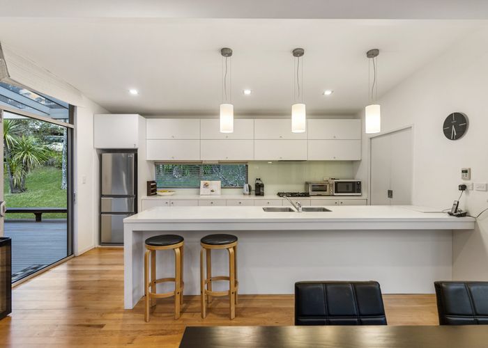  at 10A Sunnynook Road, Sunnynook, Auckland
