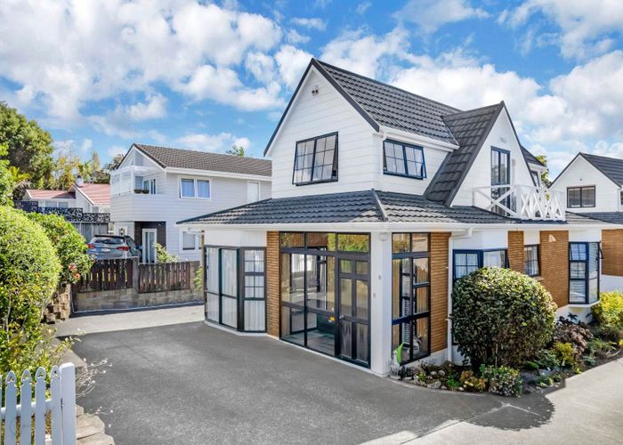  at 1/97 Matipo Road, Mairangi Bay, North Shore City, Auckland