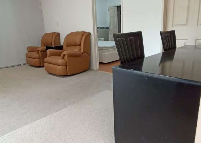  at 20 Killybegs Drive, Pinehill, North Shore City, Auckland