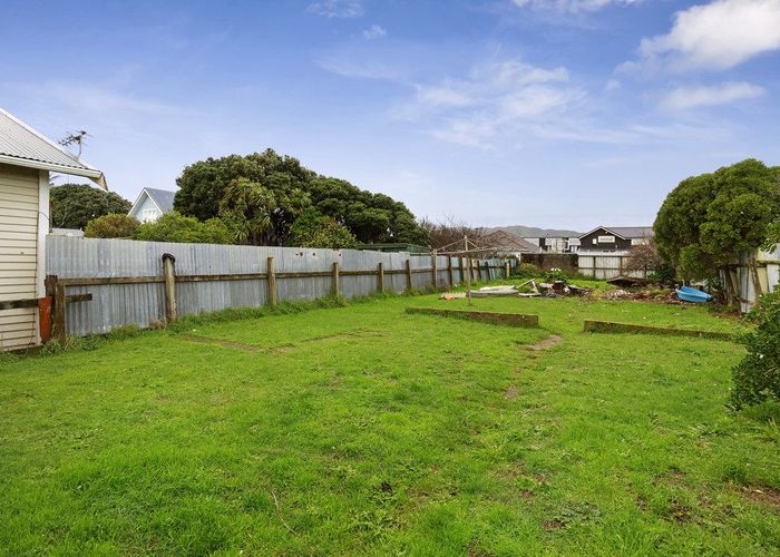  at 12 Bolton Street, Petone, Lower Hutt