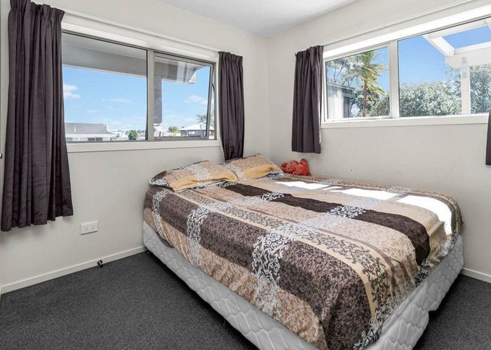  at 1/16 Fairway Drive, Mount Roskill, Auckland City, Auckland