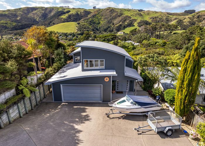  at 4 Haunui Road, Pukerua Bay, Porirua