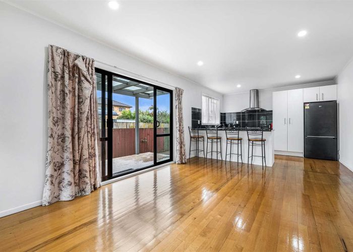  at 11 Sunnyside Crescent, Papatoetoe, Manukau City, Auckland