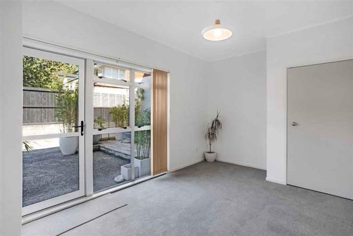 at 2/10 Bay Rd, Saint Heliers, Auckland City, Auckland