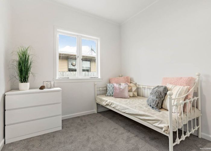  at 1/38 May Road, Mount Roskill, Auckland