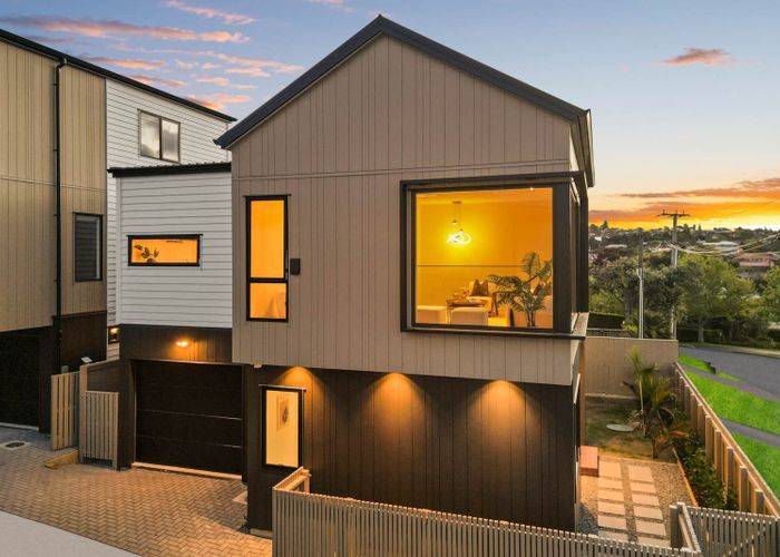  at 1/14 Newhaven Terrace, Mairangi Bay, North Shore City, Auckland