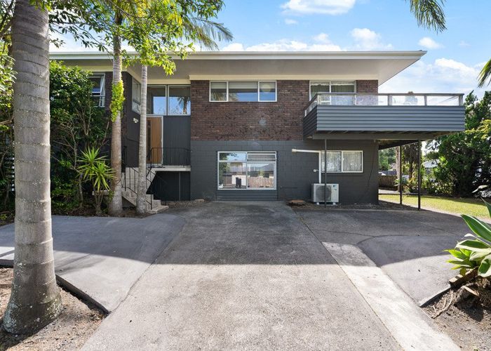  at 17 Butterworth Drive, Glendene, Waitakere City, Auckland