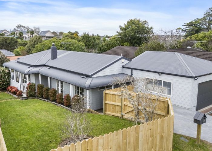  at 57 Gosford Drive, Botany Downs, Auckland