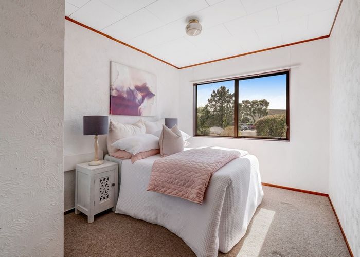  at 11 Felicity Place, Unsworth Heights, North Shore City, Auckland