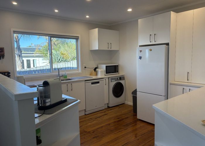  at 5 Sealy Road, Torbay, North Shore City, Auckland