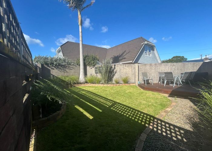  at 37A Queen Road, Bellevue, Tauranga, Bay Of Plenty