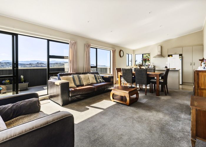  at 78D Queens Drive, Lyall Bay, Wellington