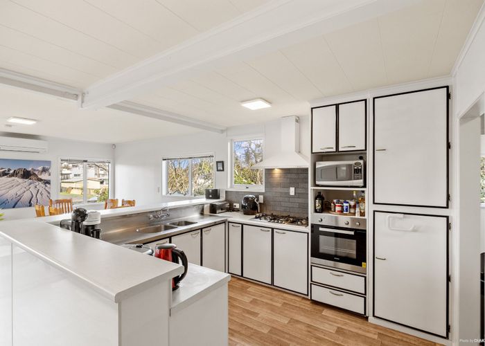 at 24 Paine Place, Mangere, Auckland