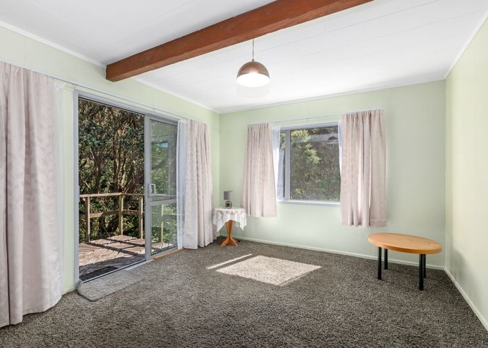  at 6 Rawhiti Road, Pukerua Bay, Porirua, Wellington