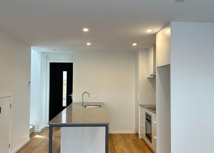  at 2/27 Main Road, Wainuiomata, Lower Hutt, Wellington