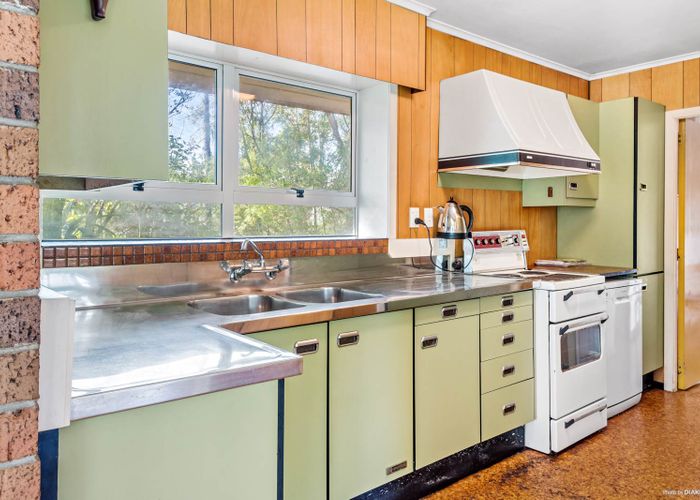  at 15 Tanekaha Road, Titirangi, Auckland