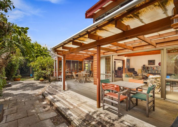  at 1/25 Craig Road, Milford, Auckland