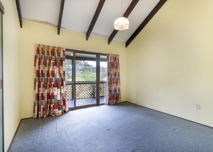  at 7 Woolwich Close, Whitby, Porirua, Wellington