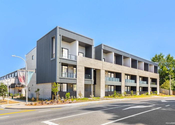  at 3/2 Tahuhu Road, Mount Wellington, Auckland