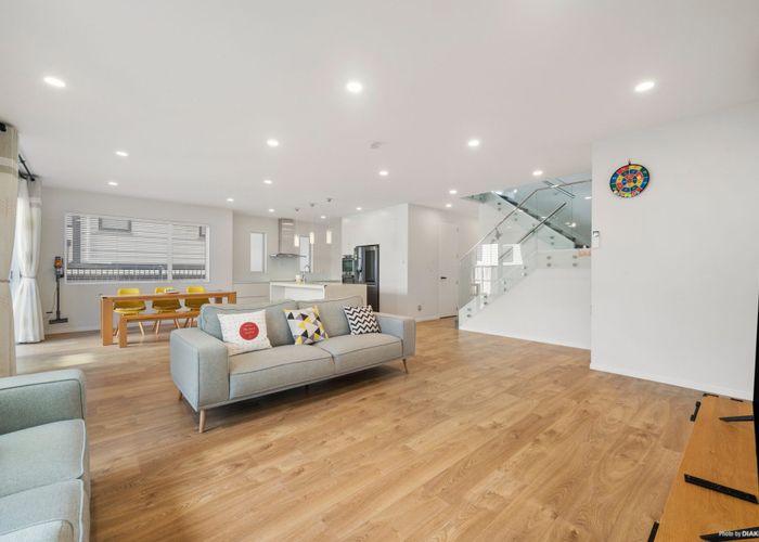  at 20 Pennant Street, Long Bay, North Shore City, Auckland
