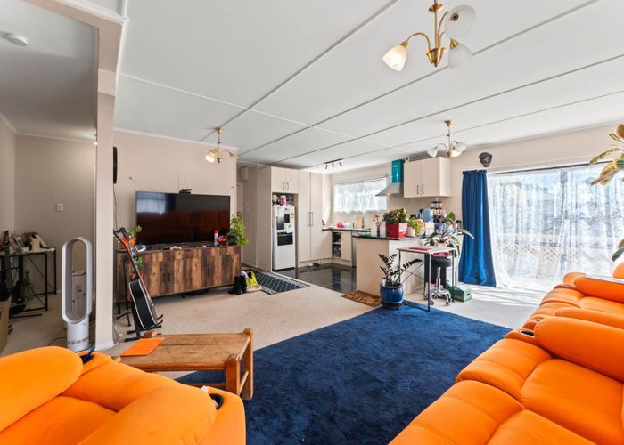  at 36 Barrys Road, Glendene, Waitakere City, Auckland