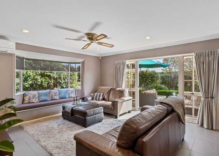  at 33 Harrowfield Drive, Harrowfield, Hamilton