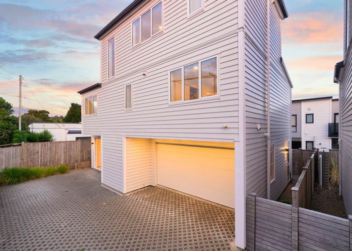  at 32C Ennismore Road, Mount Albert, Auckland City, Auckland