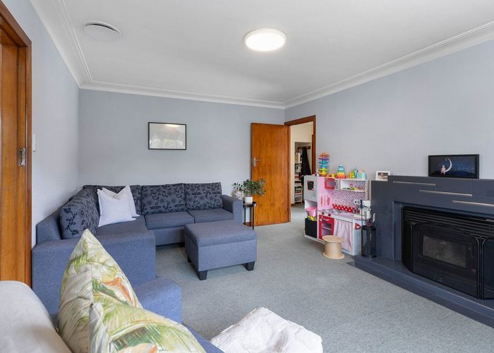  at 8 Watling Street, Gate Pa, Tauranga