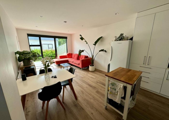  at 1028C Great North Road, Point Chevalier, Auckland