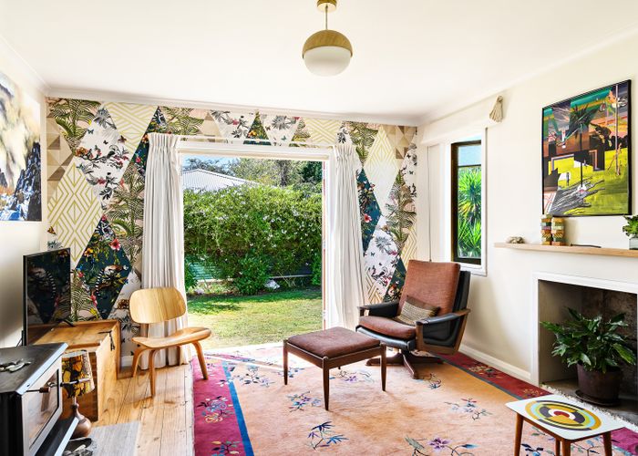  at 82 Old Mill Road, Brooklyn