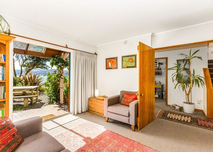  at 146 Breaker Bay Rd, Breaker Bay, Wellington, Wellington