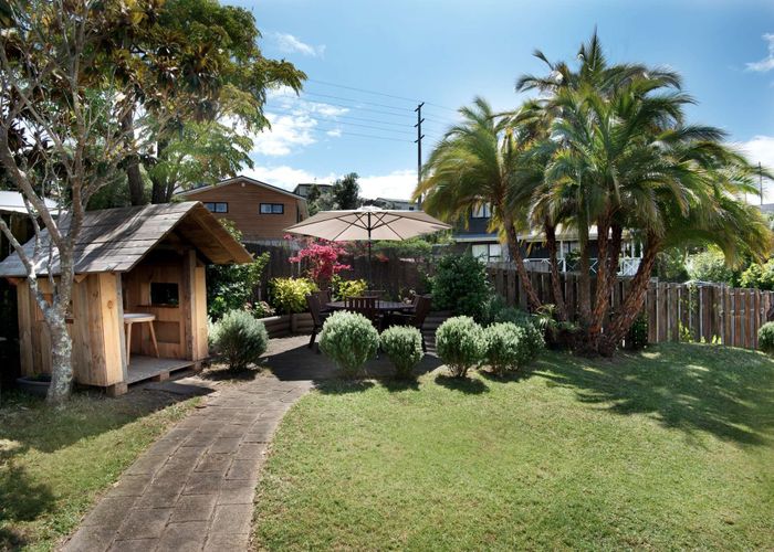  at 1/16 Atlantis Place, Totara Vale, North Shore City, Auckland