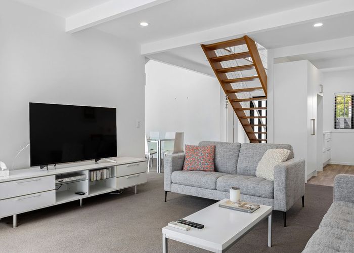  at 10/140 Office Road, Merivale, Christchurch City, Canterbury