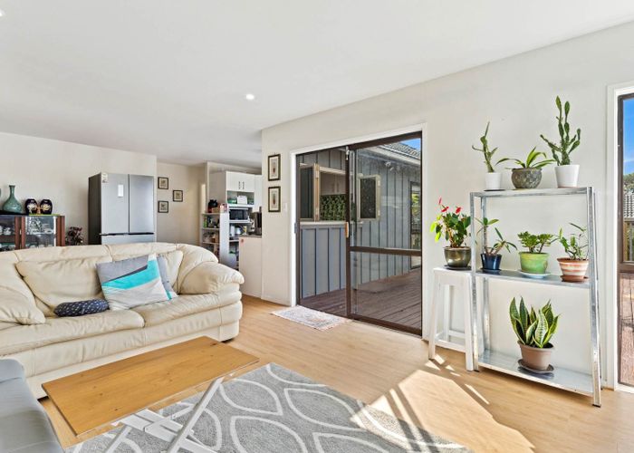  at 86 Anich Road, Massey, Waitakere City, Auckland