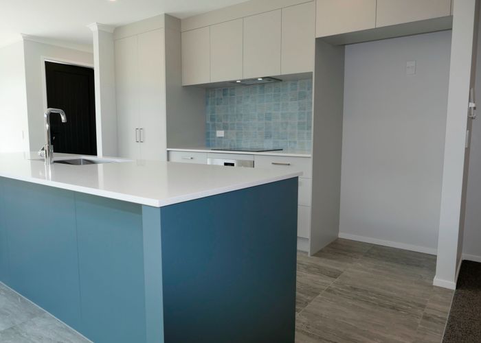  at 17 Foremast Pl, Whitby, Porirua, Wellington