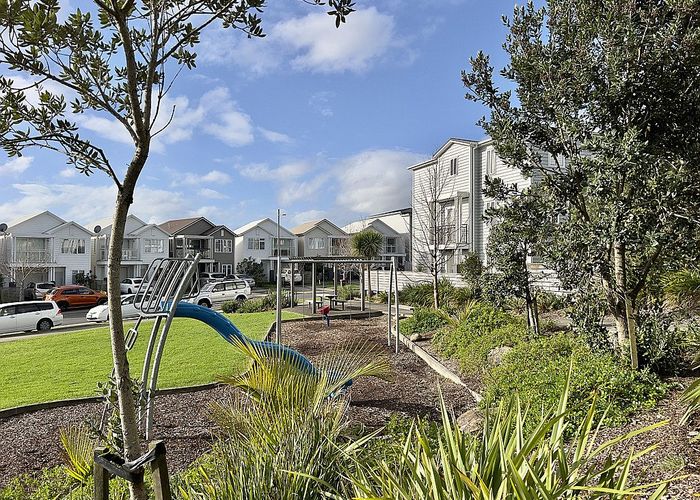  at 7 Manawatere Way, Flat Bush, Manukau City, Auckland
