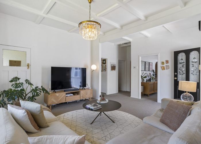  at 19 Springleigh Avenue, Mount Albert, Auckland