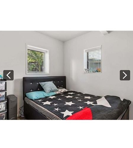  at 20A Kaipatiki Road, Glenfield, North Shore City, Auckland