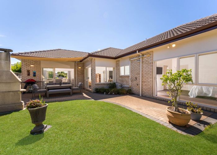  at 13 Red Oak Place, Schnapper Rock, North Shore City, Auckland