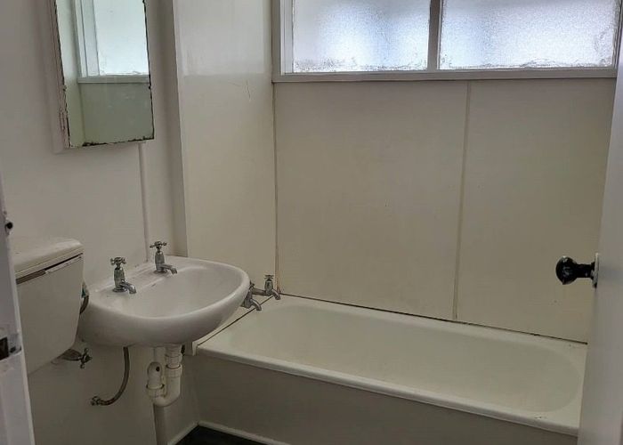  at 26 Oxford Street, Kaiti, Gisborne