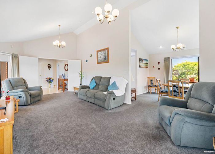  at 18 Clydesdale Avenue, Somerville, Auckland