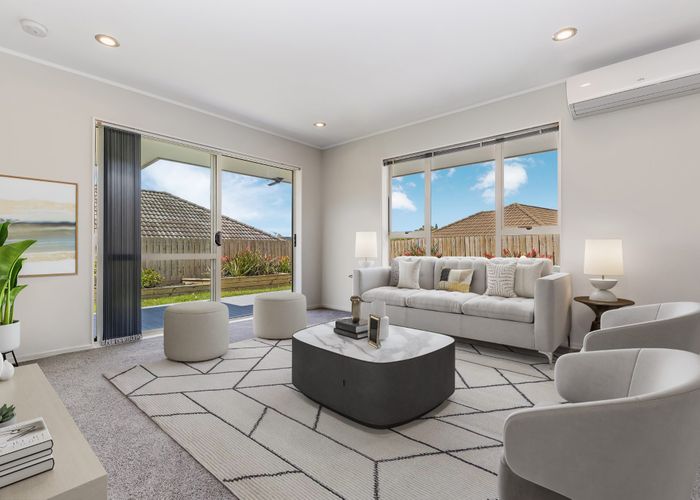  at 11 Legacy Drive, Henderson, Waitakere City, Auckland