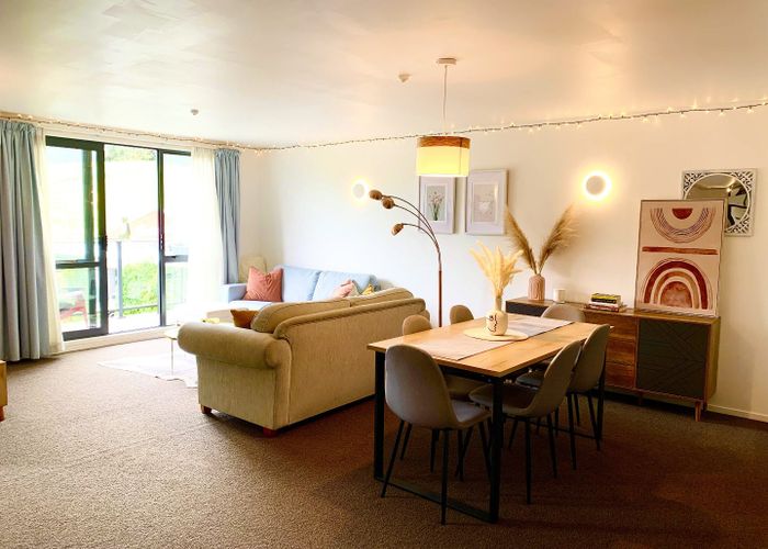  at 15/68 Mountain Road, Mount Wellington, Auckland