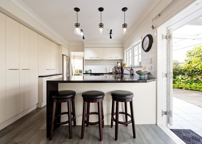  at 992 River Road, Queenwood, Hamilton, Waikato