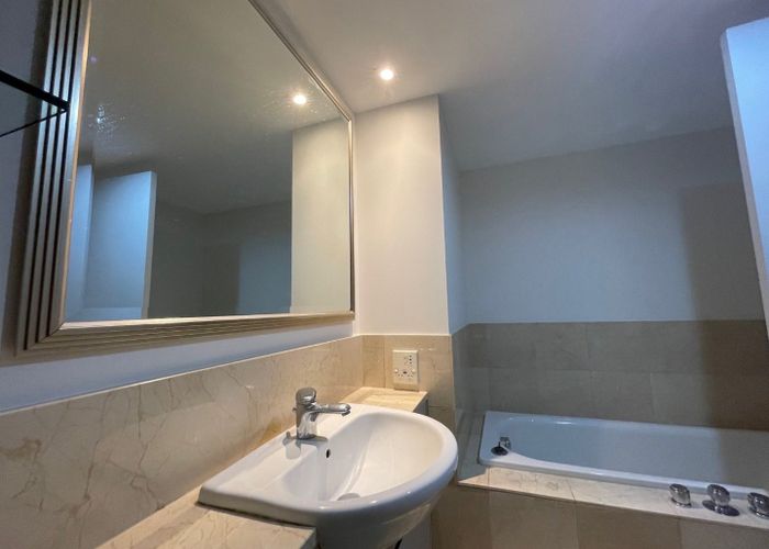  at 2106/1 Courthouse Lane, Auckland Central, Auckland