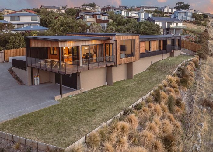  at 4 Plains View, Mount Pleasant, Christchurch City, Canterbury