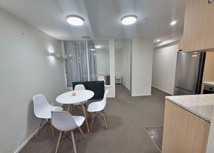  at 9D/15 Whitaker Place, Grafton, Auckland