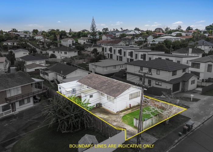  at 1/83 Barrack Road, Mount Wellington, Auckland